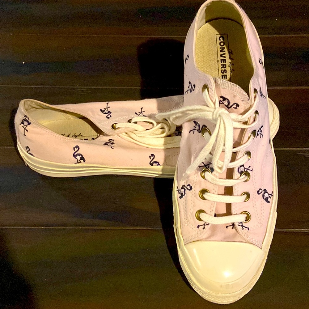 Rare:  embroidered pink flamingo Chuck lows